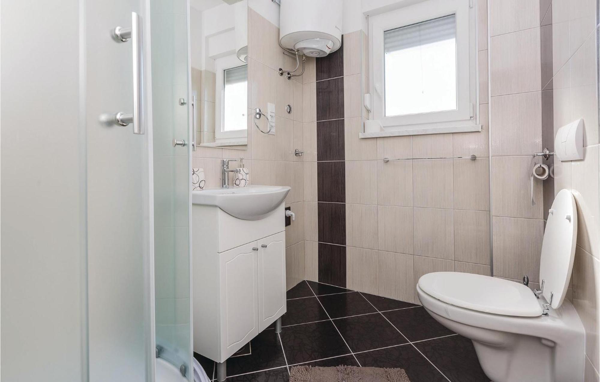 Amazing Apartment In Saldun With Wifi Trogir Dış mekan fotoğraf